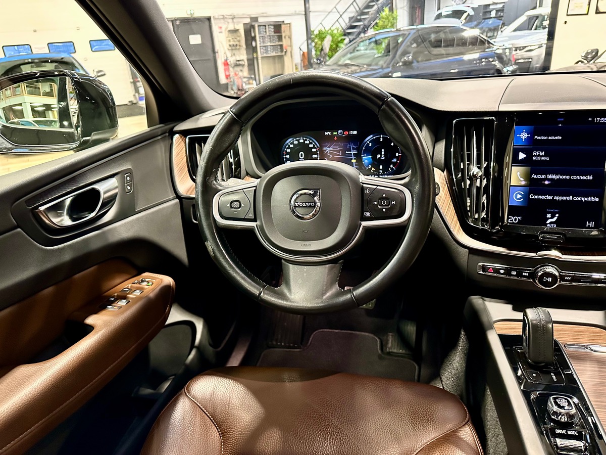 Volvo XC60 II B4 AWD 197 D Business Executive Geartronic 8 AWD 1ère Main b