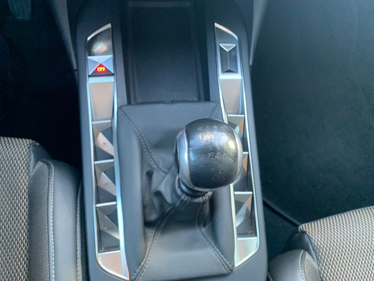 DS DS 3 110 chevaux | So Chic | Caméra de recul | Apple car play Android auto | Régulateur vitesse