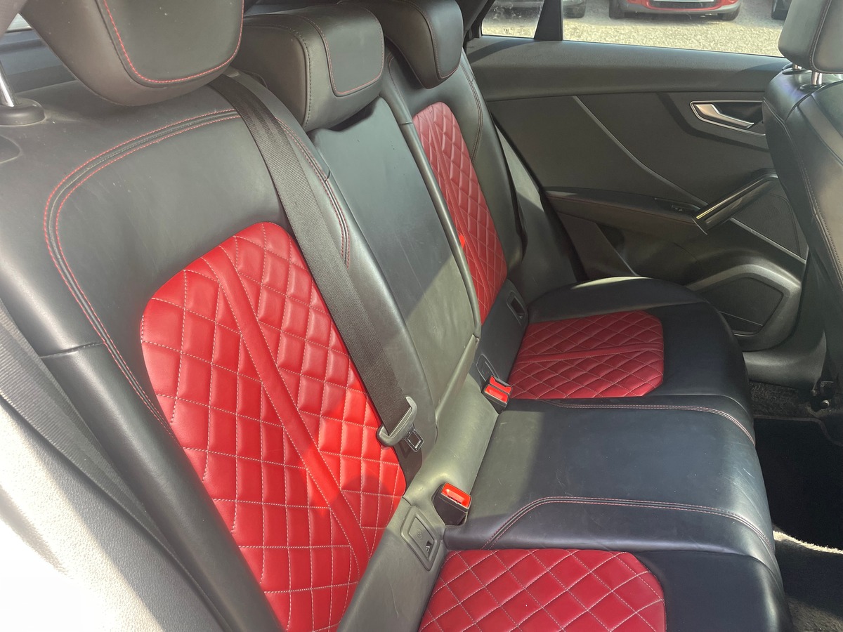 Audi SQ2 2.0 TFSi 300 cv BLACK EDITION QUATTRO S-TRONIC Toit Ouvrant full options