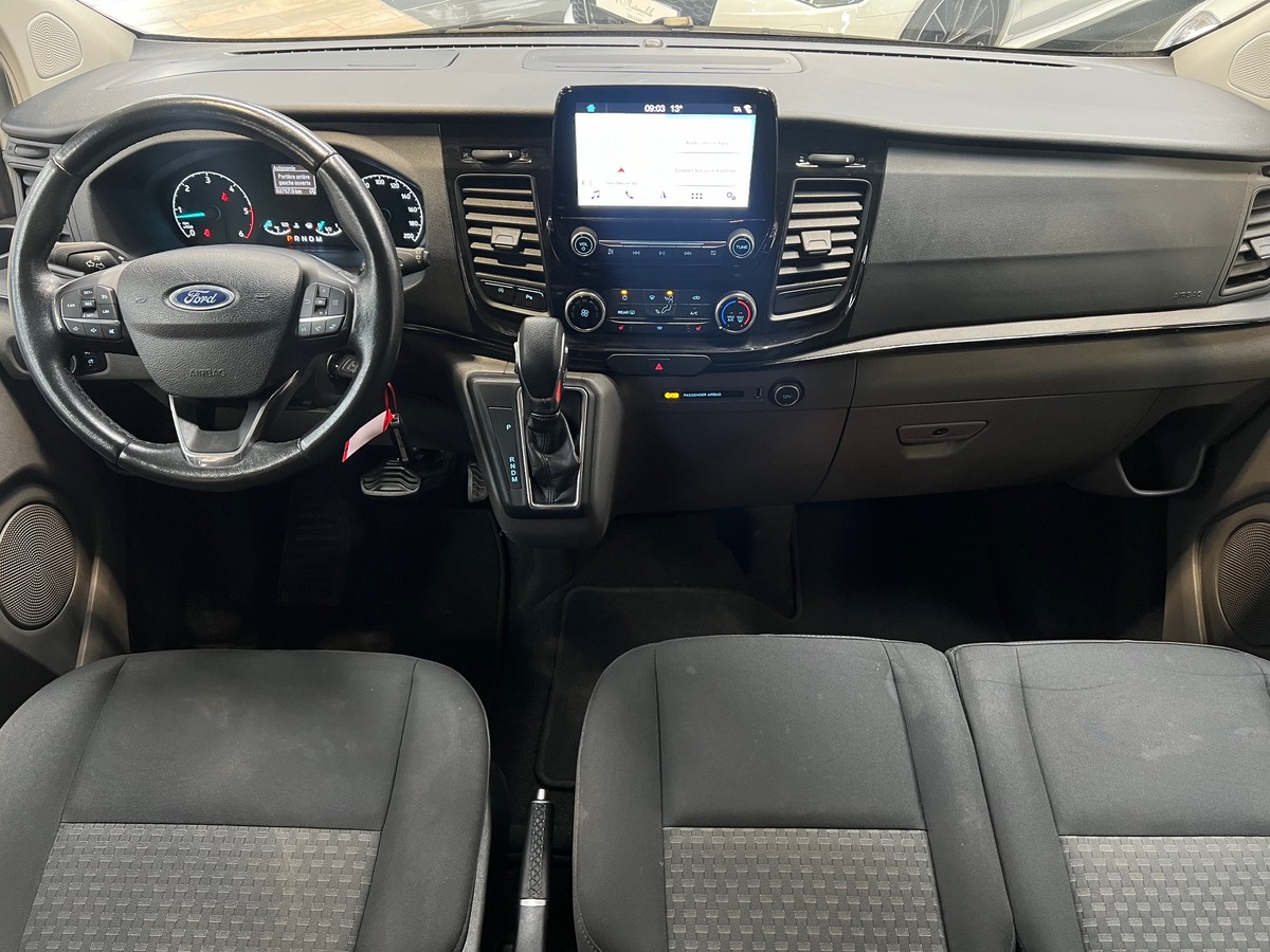 Ford Tourneo Custom L2H1 2.0 TDCI ECOBLUE 170 TITANIUM 9 PLACES MINIBUS