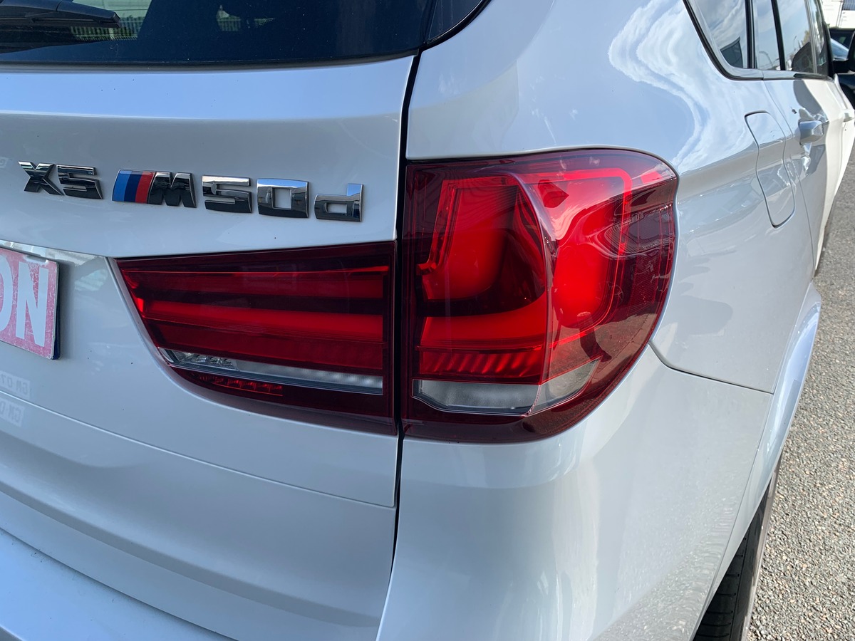 Bmw X5 380 ch | M50D | xDrive | Caméra recul | GPS | Attelage | Harman Kardon | Sièges électriques
