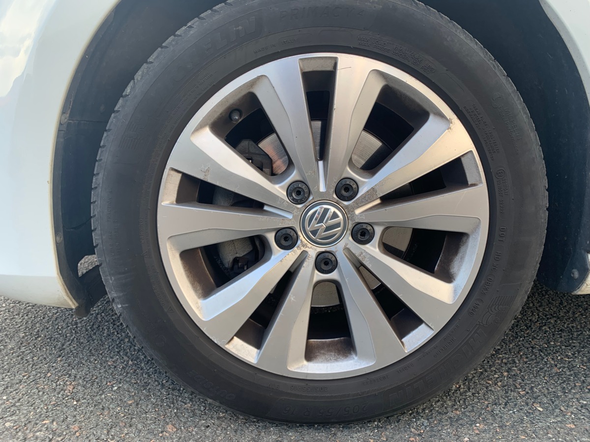 Volkswagen GOLF 7 105 ch | Confortline | Toit ouvrant | Régulateur de vitesse | Radar avant et arriére