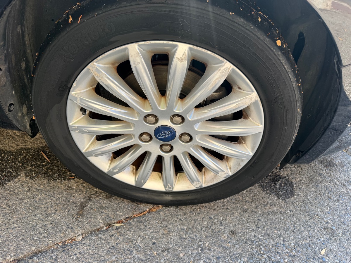 Ford S-max 2.0 Flexifuel 145 CV / Titanium / GPS / Jantes / Moteur à Chaine