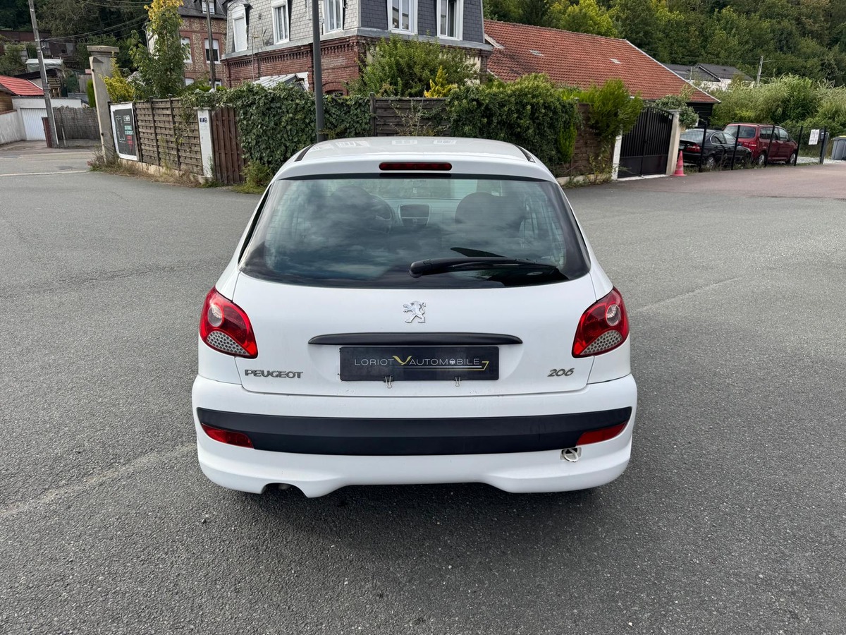 Peugeot 206 + 1.1 60 Finition Urban- Distribution neuve- Garantie