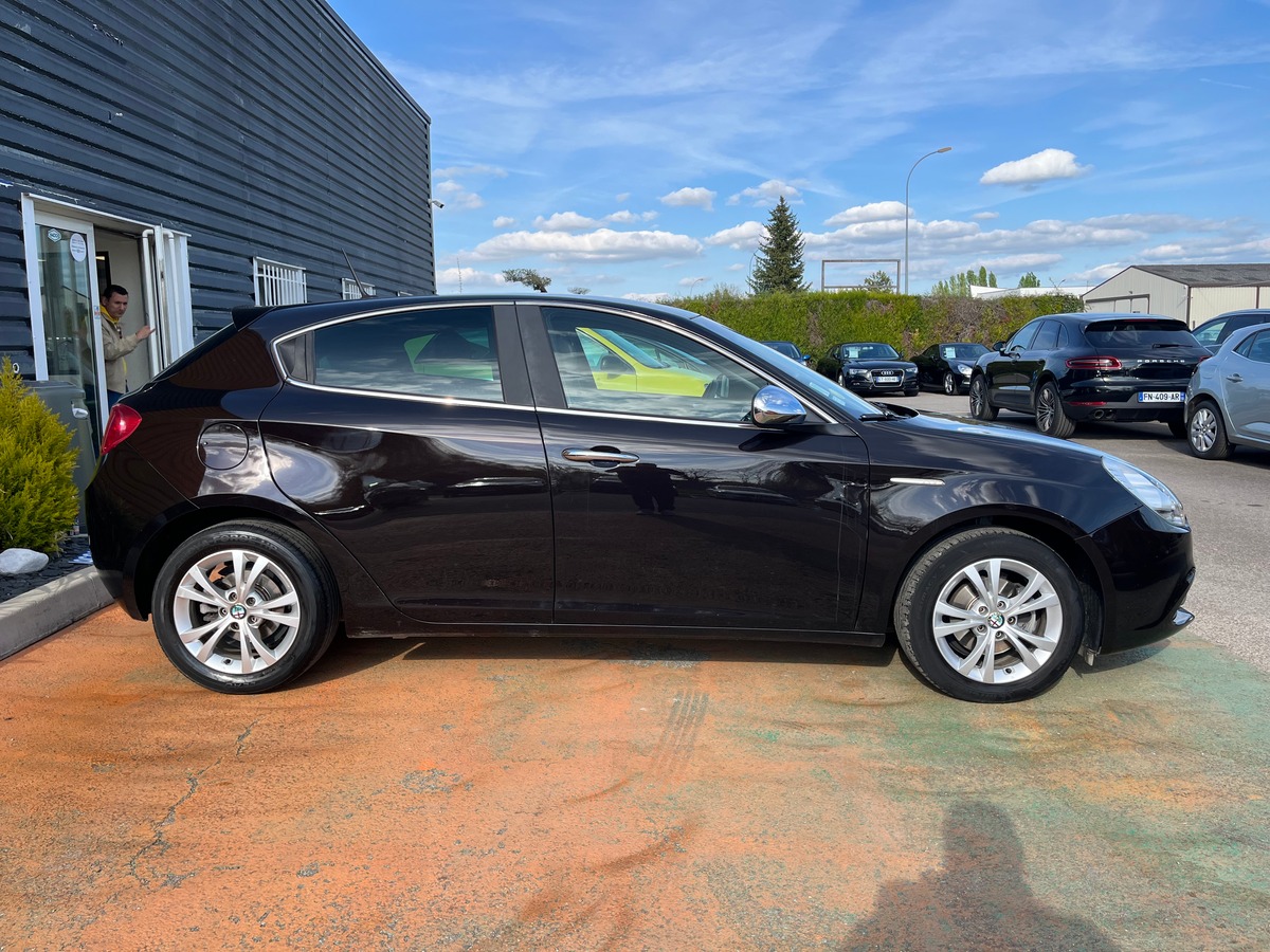 Alfa Romeo Giulietta III Phase 2 1.6 JTDm S&S 105 ch