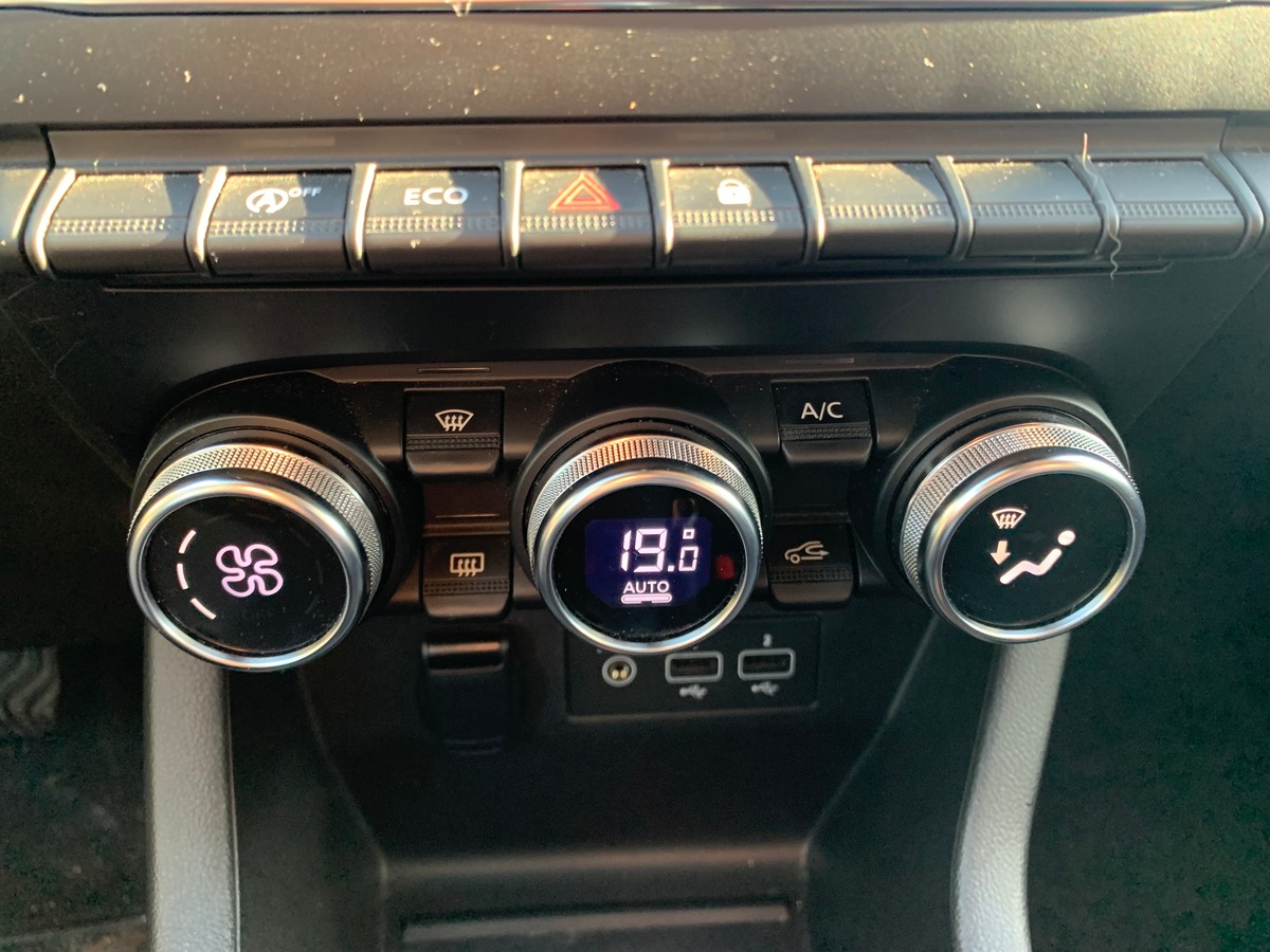 RENAULT Clio V 100 ch | Intens | GPS | Radars de stationnement | Roue de secours | Jantes Alu