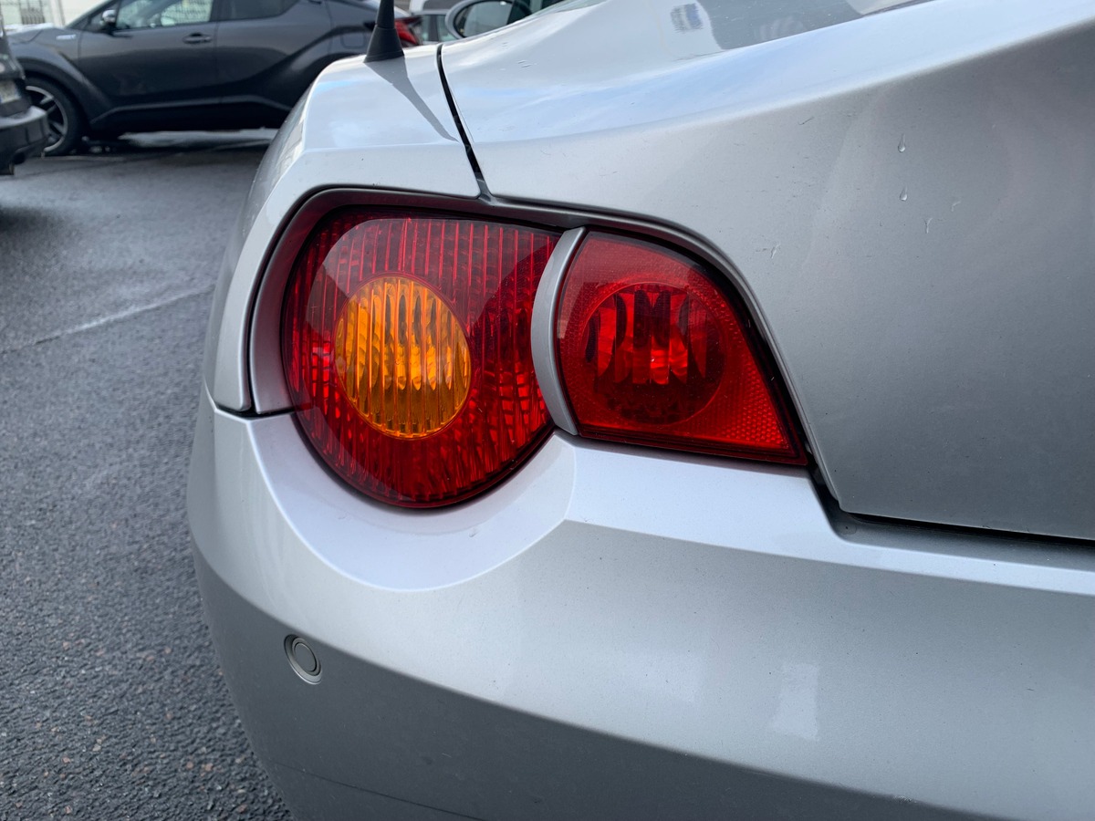 Bmw Z4 231 ch | 3.0L | Roadster | Cuir | GPS | Radar de recul | Climatisation | Pack Nord