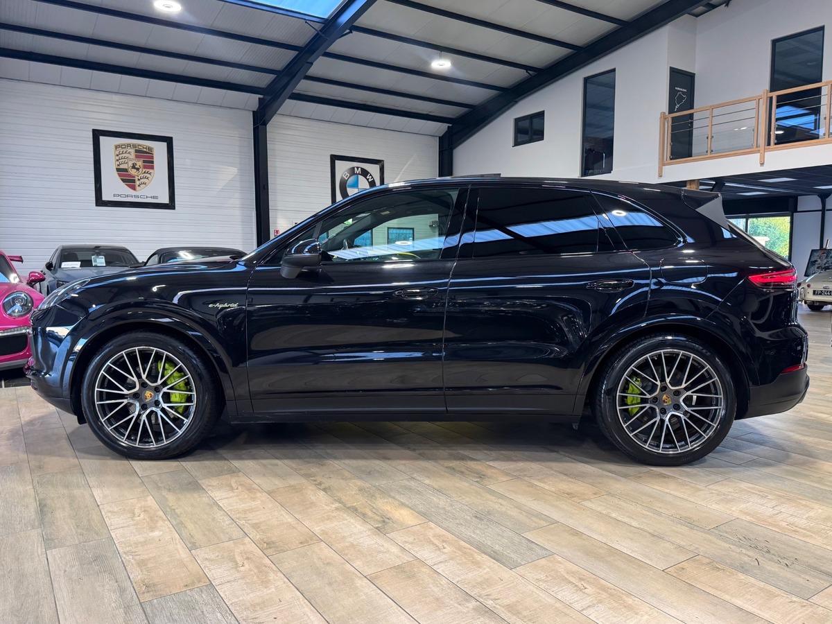 Porsche Cayenne 3.0 V6 462ch E-Hybrid / BOSE/ ACC/ PDLS+/TOIT OUVRANT/PACK SPORT CHRONO