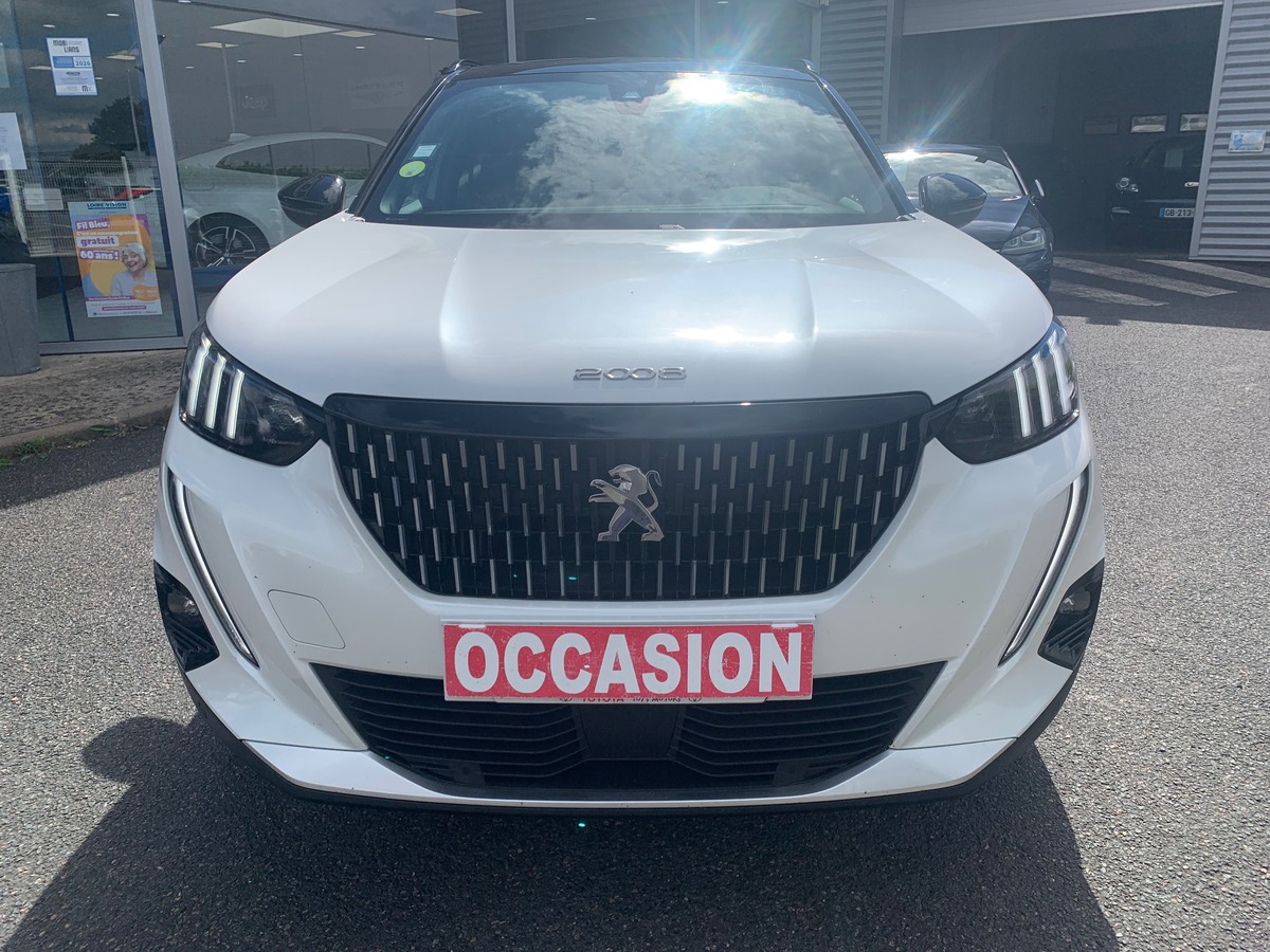 Peugeot 2008 130 chevaux | GT Line | Toit ouvrant panoramique | Apple car Play | Attelage