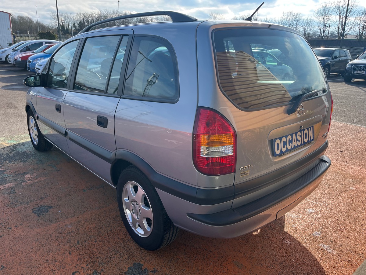 Opel Zafira A 1.8 i 125 CH ELEGANCE 7 PLACES 1ERE MAIN