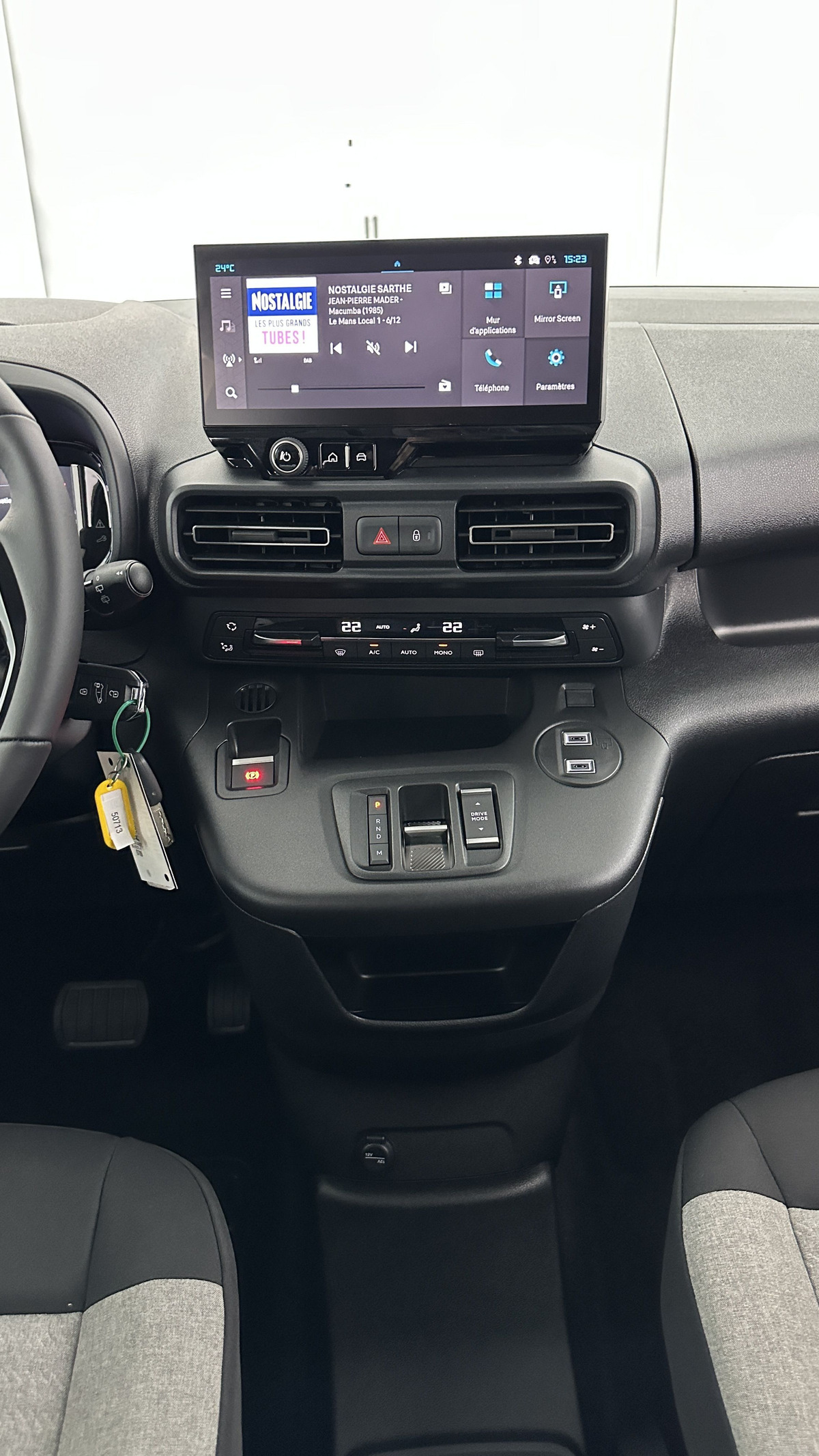 Citroën Berlingo M 1.5 BlueHDi 130chevaux Plus EAT8 | Écran central numérique TFT de 10'' | Capucine