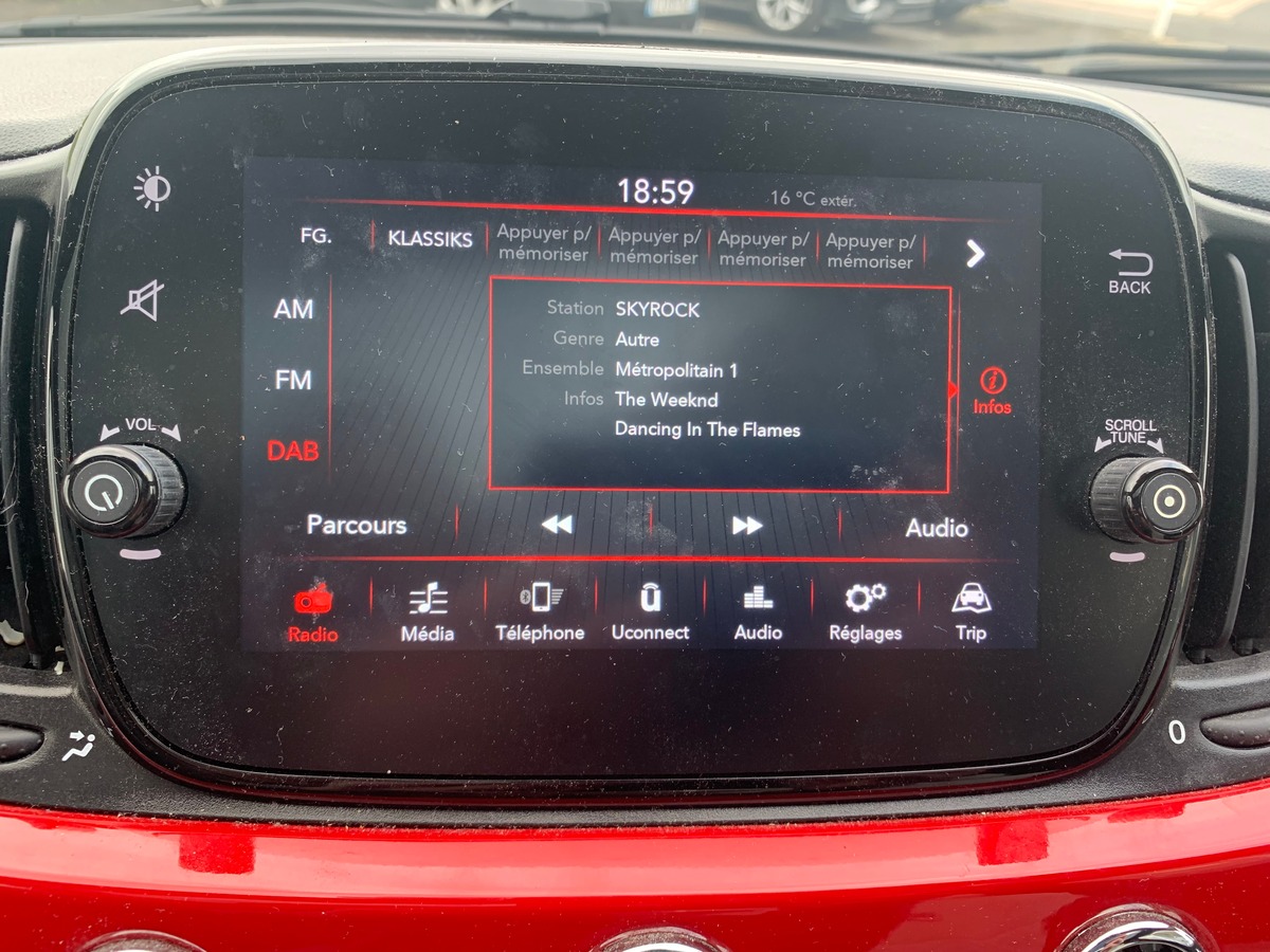 Fiat 500 70 ch | Hybrid | Toit vitré | Régulateur de vitesse | Climatisation