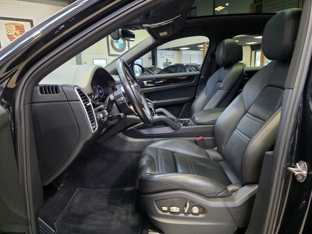 Porsche Cayenne COUPE 3.0 E-HYBRID 462 BOSE / HUD / CHRONO / 21 A