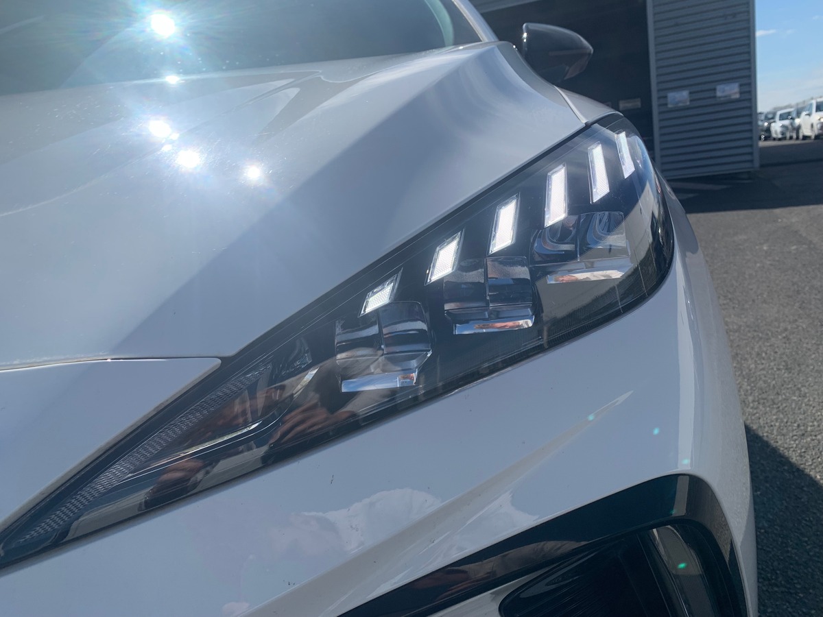 MG MG4 245 | 77 Kwh | Luxury | Apple car Play | Caméra | Siéges chauffants | Régulateur adaptatif