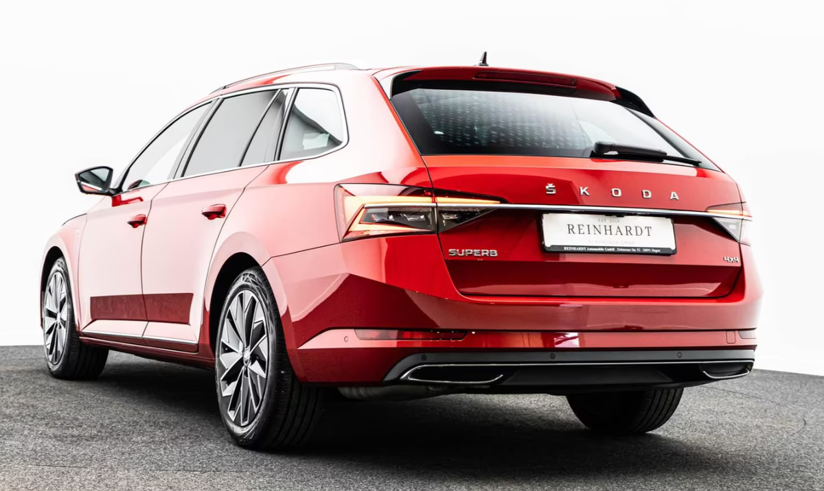 Skoda Superb Combi III 2.0 TDI 200ch SCR Laurin&Klement 4x4 DSG7 Toit ouvrant Canton Attelage