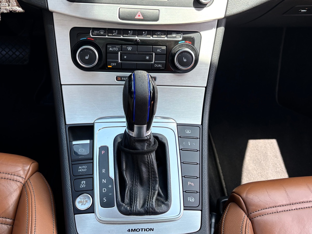 Volkswagen Passat R36 3.6 V6 300 Carat Pack Rline DSG6