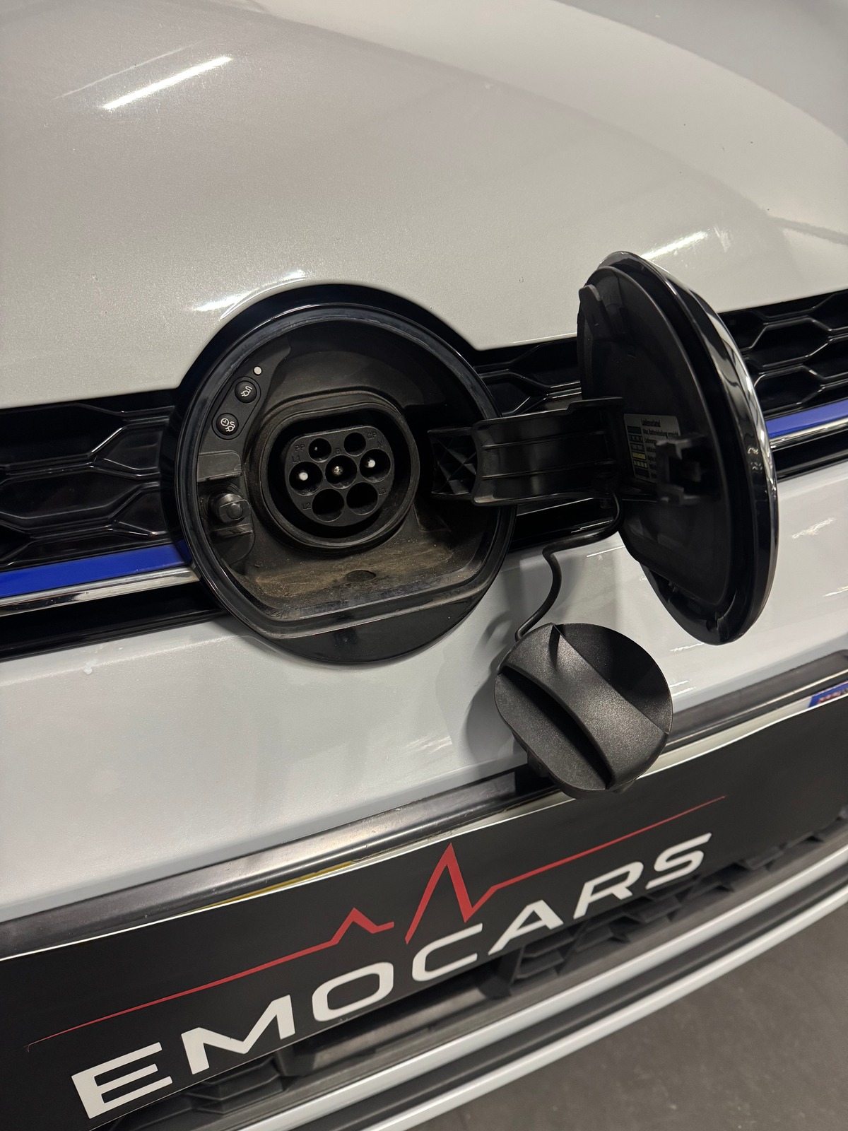 Volkswagen Golf VII GTE 1.4 TSI 204ch DSG7 ORYX WEISS