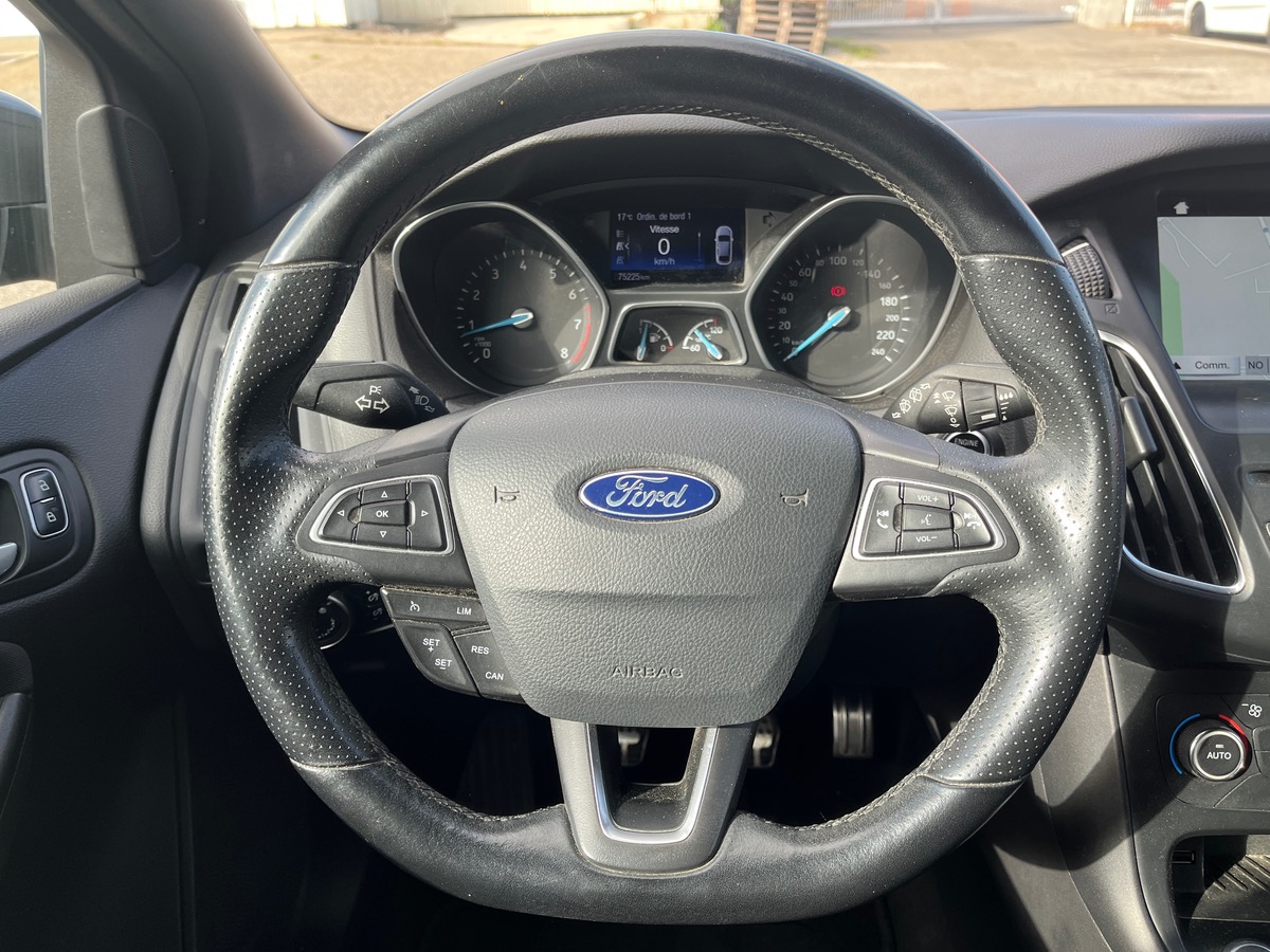 Ford Focus 1.0 Ecoboost 125ch ST LINE, Caméra de recul,  GPS, radars AV et AR, Clim Auto bizone