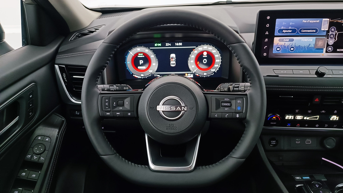 Nissan NISSAN X TRAIL e-Power 204 chevaux N-Trek | Jantes alliage 18" N-TREK | PLUSIEURS COLORIS