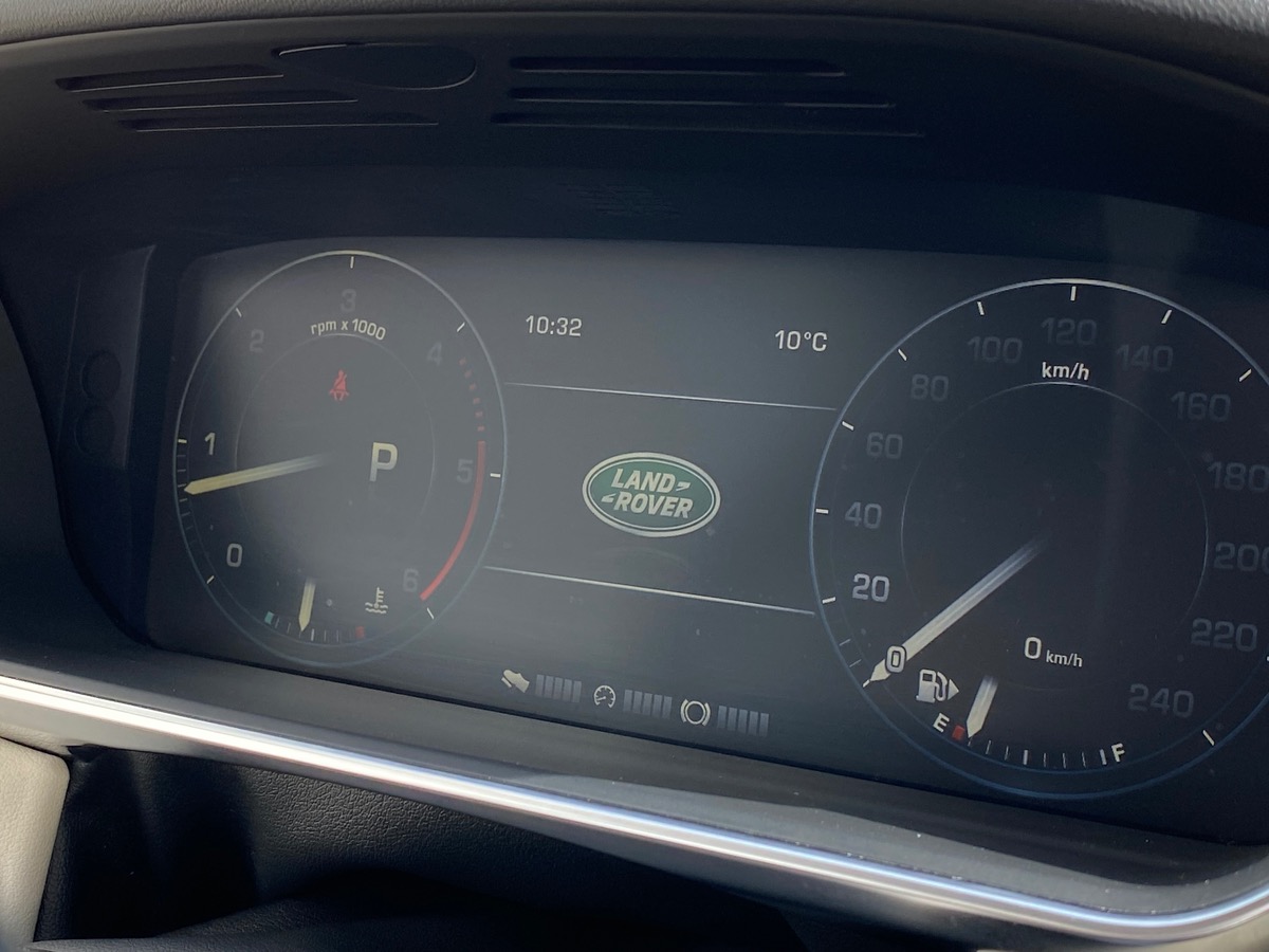Land-Rover RANGE ROVER SPORT 3.0 SDV6 306 HSE c