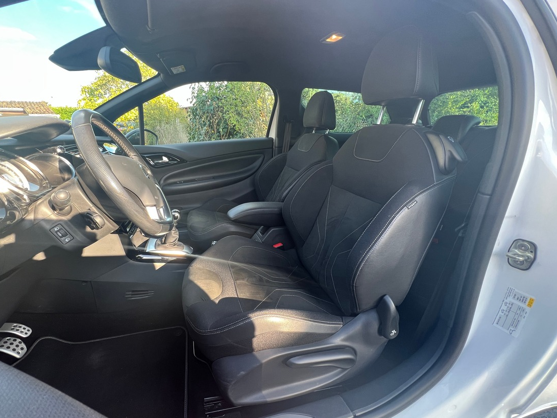 Citroën DS3 1.2 Puretech 130 ch  Finition SPORT - Aucun frais à prévoir - Historique Complet