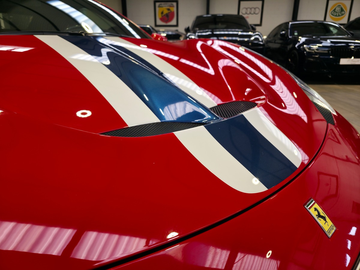 Ferrari 458 SPECIALE 4.5 605 ORIGINE FRANCE // ROSO CORSA /  BANDES NART / HARNAIS A