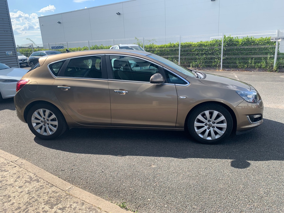 Opel OPEL ASTRA 110 chevaux | Caméra de recul | Régulateur de vitesse | GPS | Climatisation | Barres toit