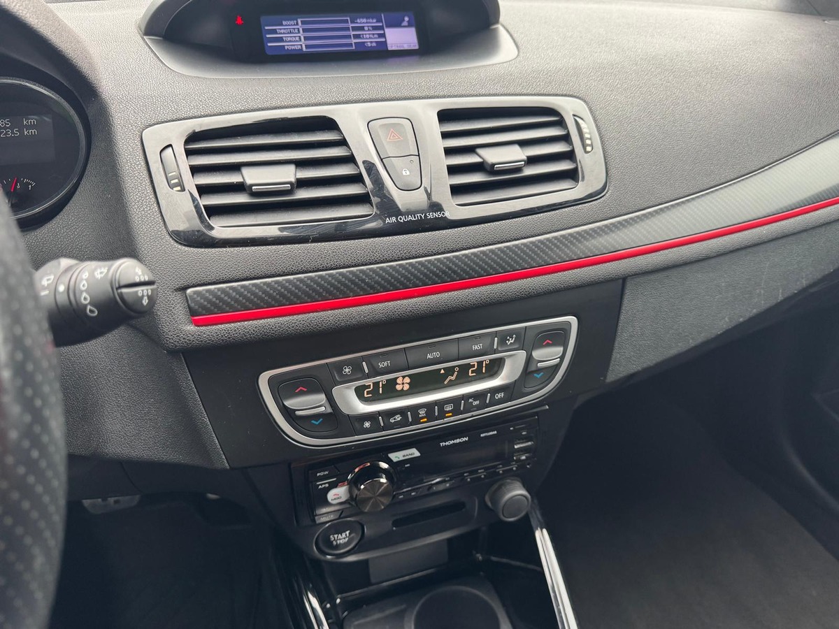 RENAULT Megane 3rs phase 2 2.0 265cv Sport/ RS Monitor