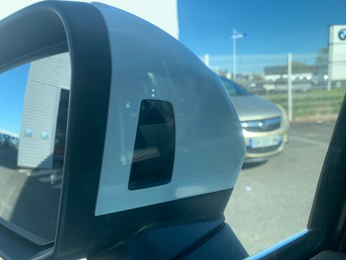 Audi Q3 150 ch | S line | Toit ouvrant | Caméra de recul | Apple car play | Attelage | Régulateur