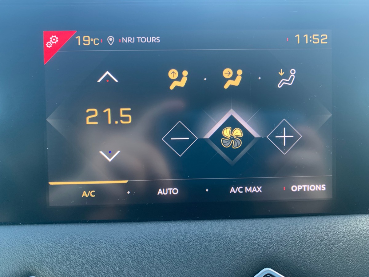 DS DS 3 110 chevaux | So Chic | Caméra de recul | Apple car play Android auto | Régulateur vitesse