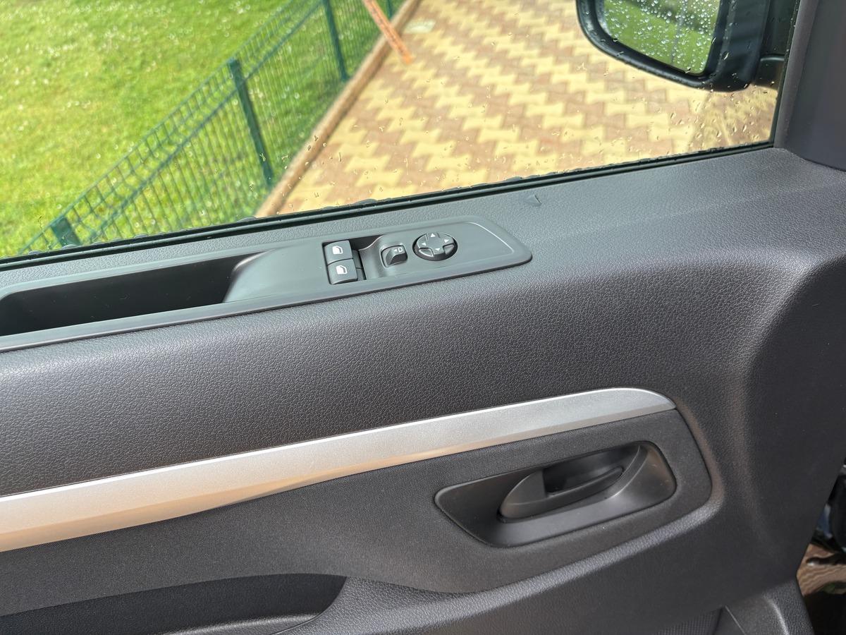 Opel Vivaro XL 2.0 BlueHDI 145 CABINE APPROFONDIE L2 6 places Pack Business