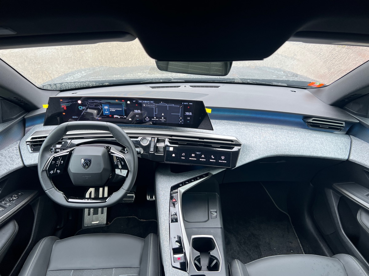 Peugeot 3008 GT HYBRID 136cv, CAMERA DE RECUL, GPS