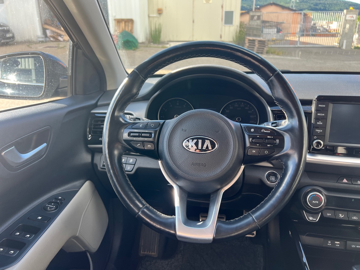 Kia Stonic Premium T-GDI 120cv DCT7, SUIVI COMPLET KIA, SIEGES CHAUFFANTS, CARPLAY