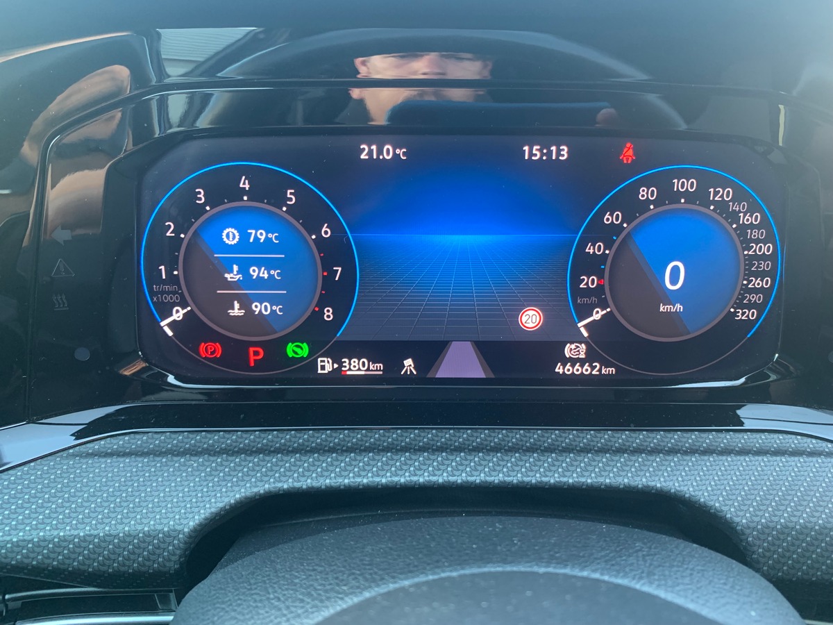 Volkswagen GOLF 8 320 chevaux | R | Toit ouvrant | Caméra de recul | Apple car play | GPS | Attelage