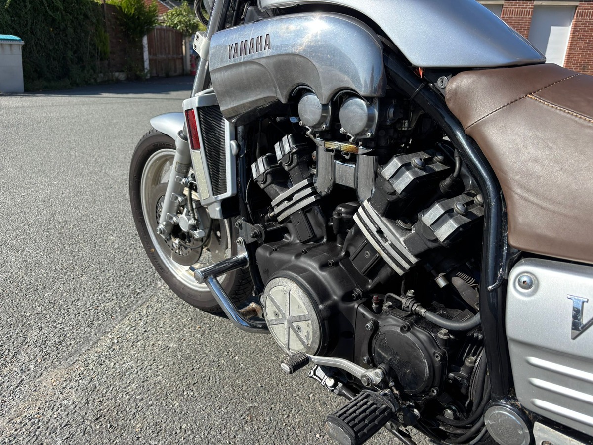 Yamaha VMAX1200 1988 - CT OK
