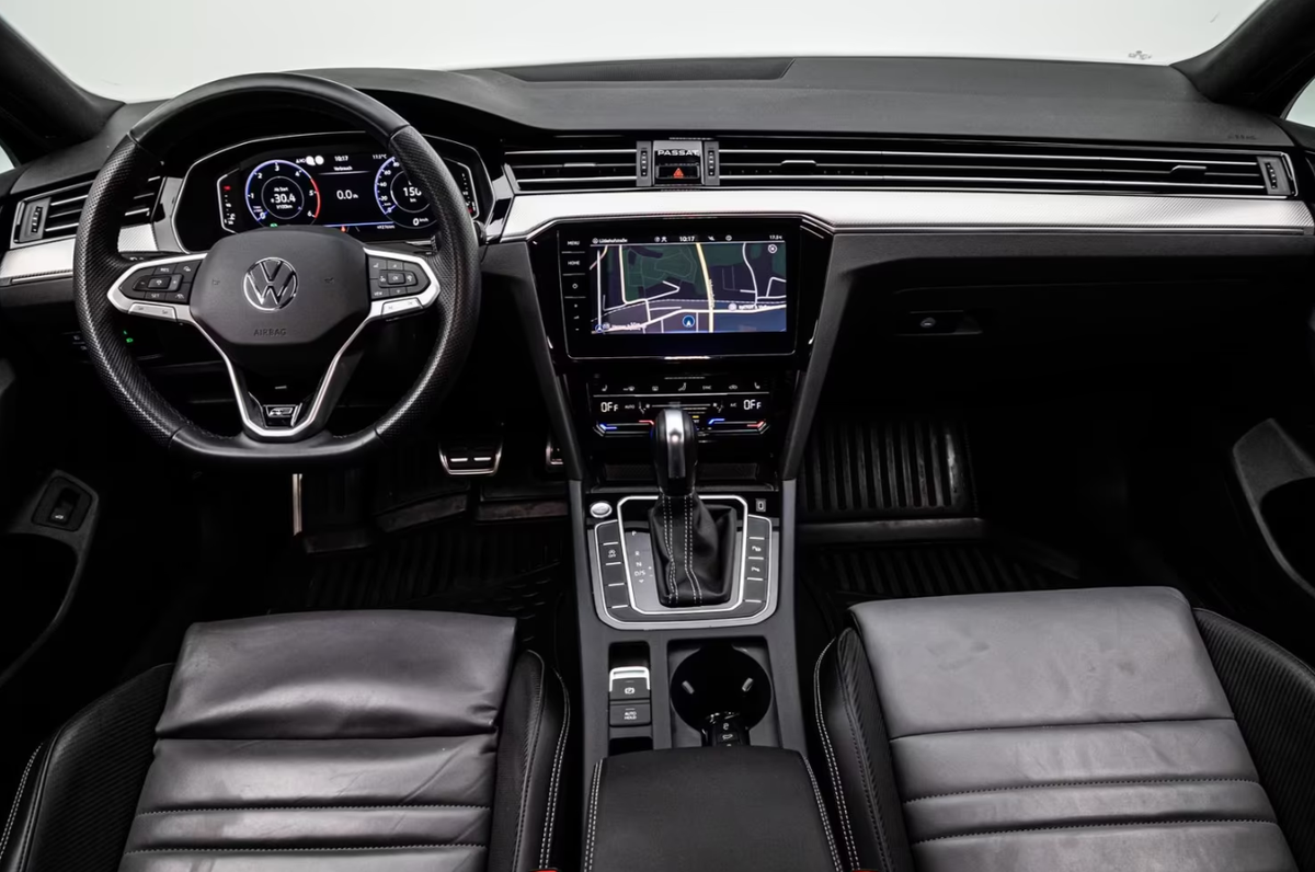 Volkswagen Passat SW VIII 2.0 TDI EVO 200ch R-Line 4Motion DSG7