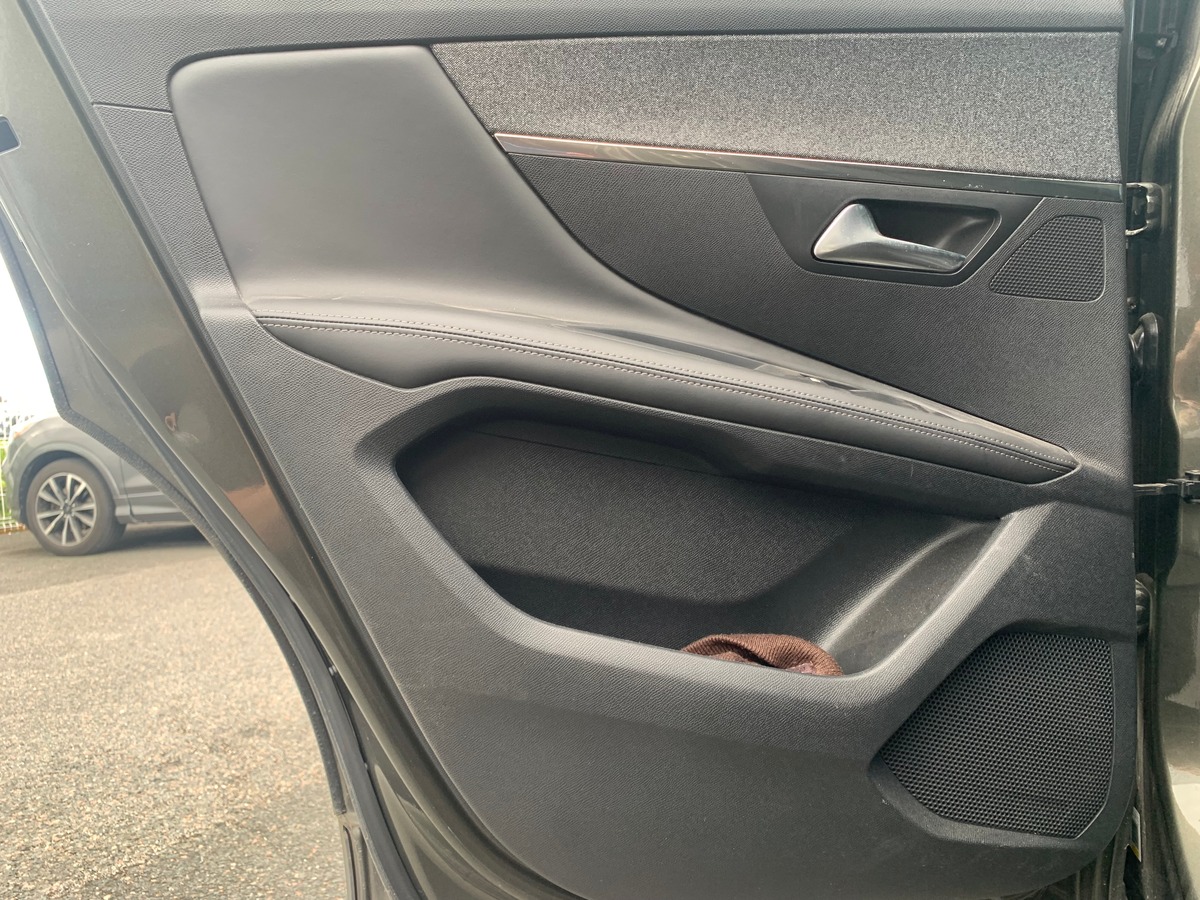 Peugeot 3008 130 ch | Allure | Toit ouvrant panoramique | Caméra recul | Attelage | Apple car play
