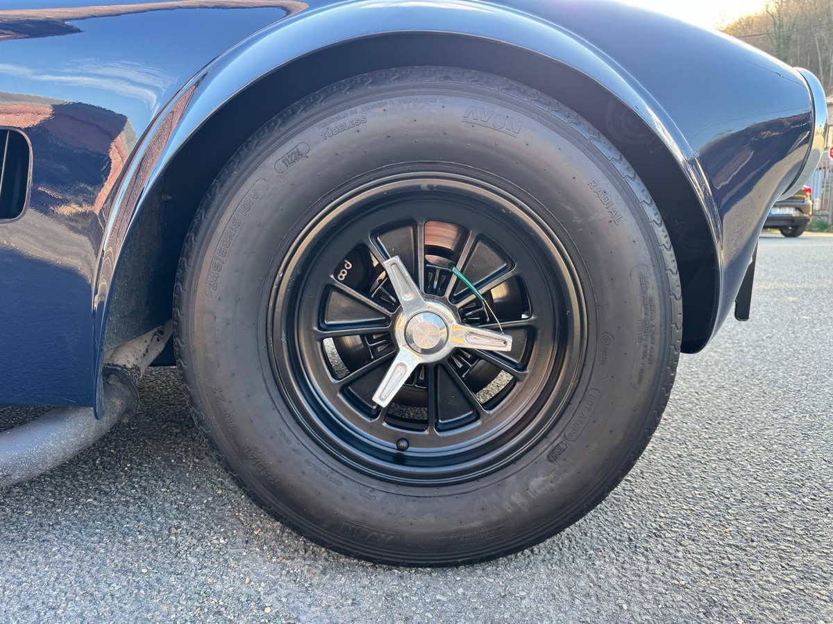 AC Cobra 289 FIA 6.4/390 Edelbrock 450cv - Restauré