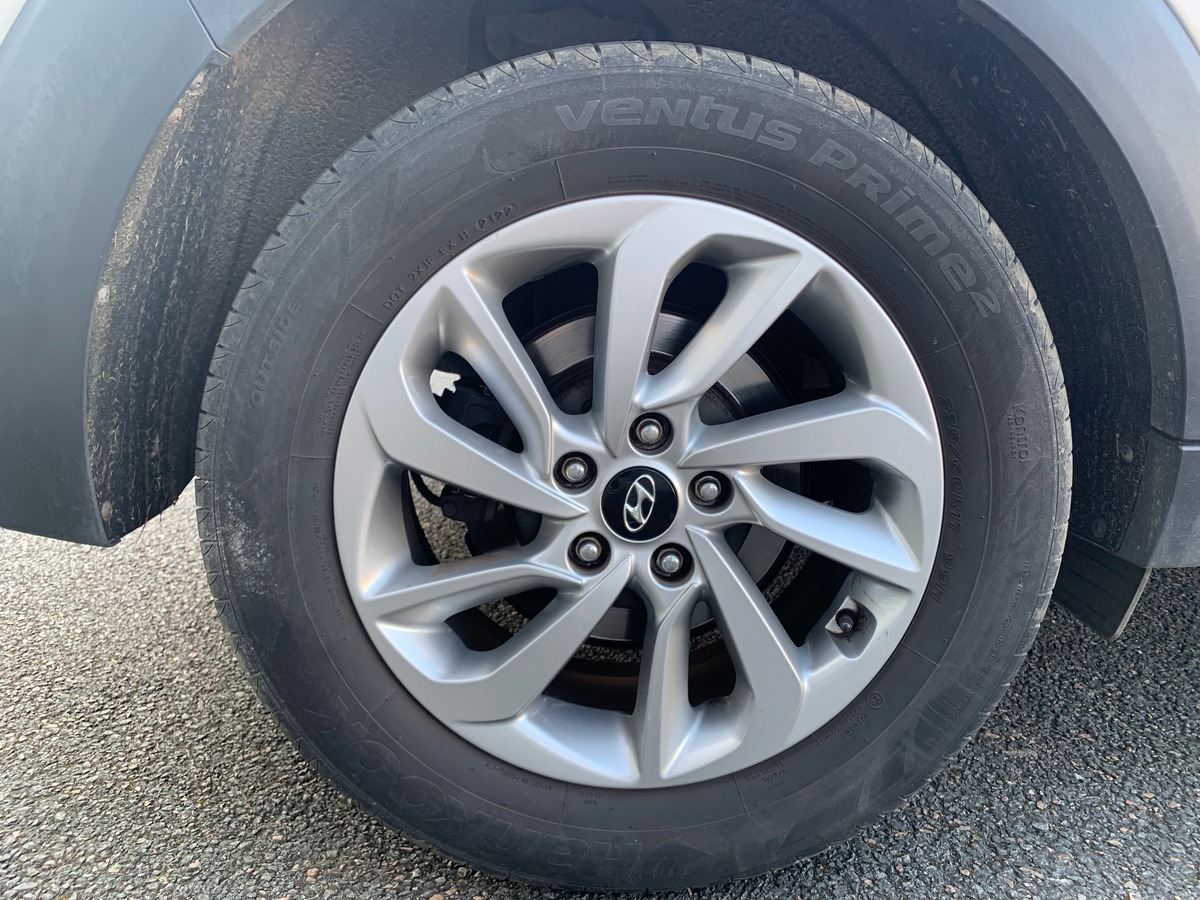 Hyundai Tucson 115 | Intuitive | 1.7 CRDI | 2WD | Régulateur vitesse | GPS | Attelage | Caméra recul