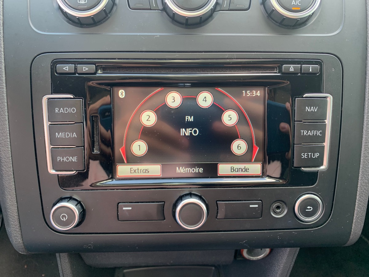 Volkswagen Touran 105 | Match | 7 Places | GPS | Régulateur vitesse | Bluetooth | Toit panoramique