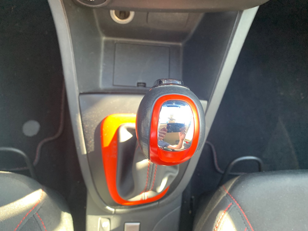 RENAULT Clio IV 200 ch | RS | Jaune Sirius | Révision complète en 03/2025 | Palettes au volant