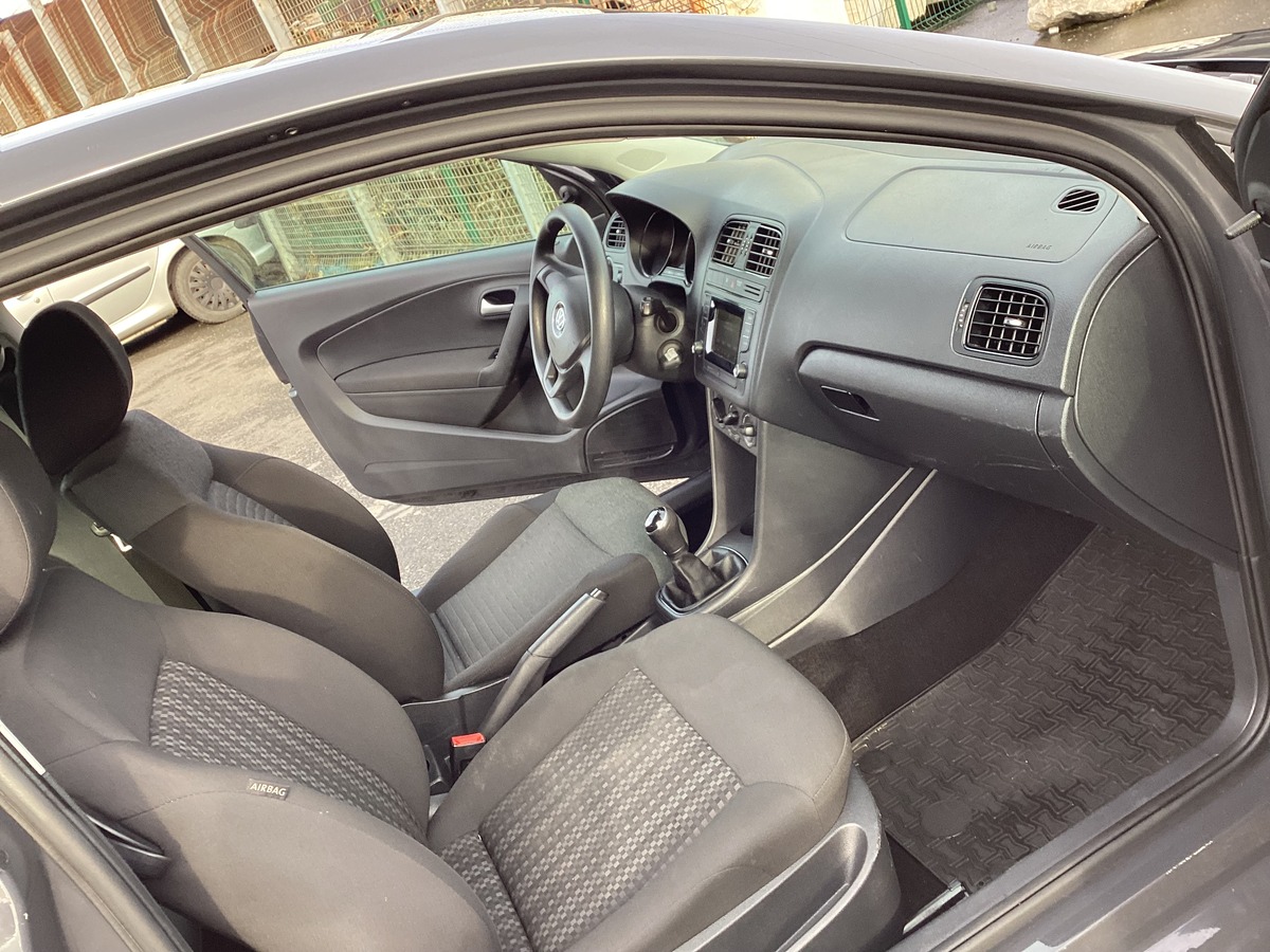 Volkswagen Polo 1.0 Confortline
