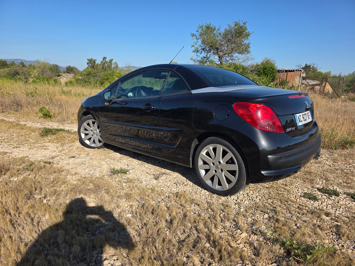 Peugeot 207 CC 1,6 HDI 110 CV ROLLAND GARROS