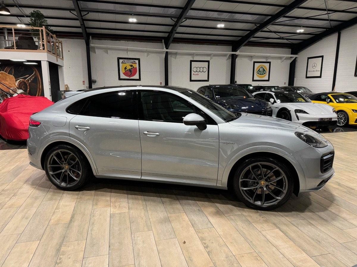 Porsche Cayenne Coupé E-HYBRID 3.0 V6 462 cv  PACK SPORT FULL CARBONE/GT DESIGN/PACK CHRONO+  FR V