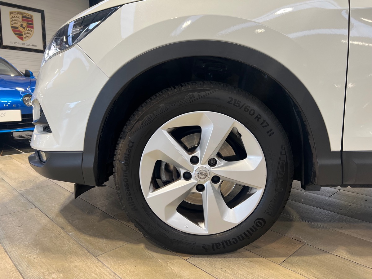 Nissan Qashqai 2WD 1.2 DiG-T 115 CH BVA6 Xtronic 