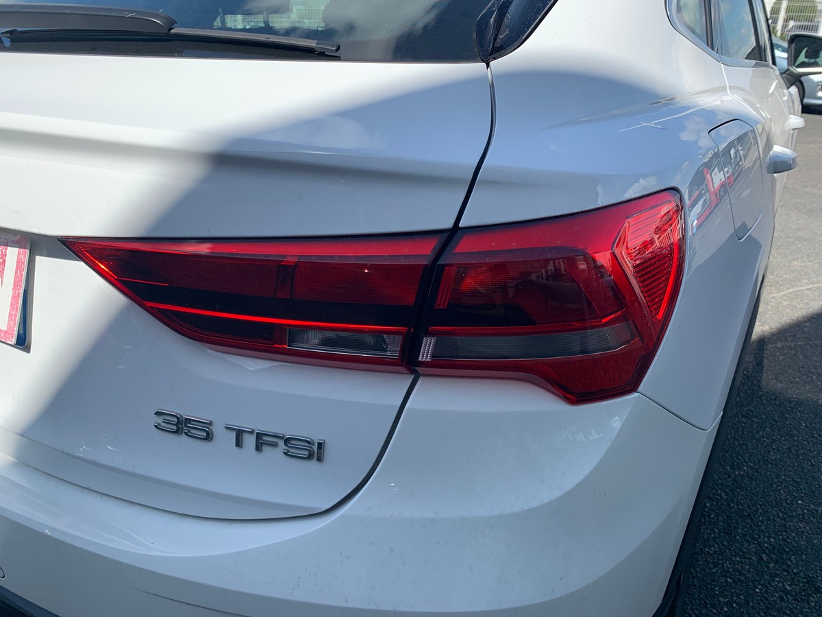 Audi Q3 Sportback 150 | Premiére MAIN | Design | Apple car play | Attelage amovible | Entretien AUDI