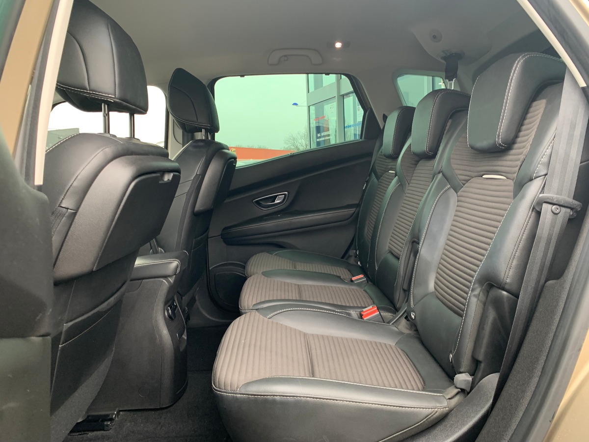 RENAULT Scenic INTENS | Système d'accès, démarrage sans clé | Caméra de recul | Phares avant LED