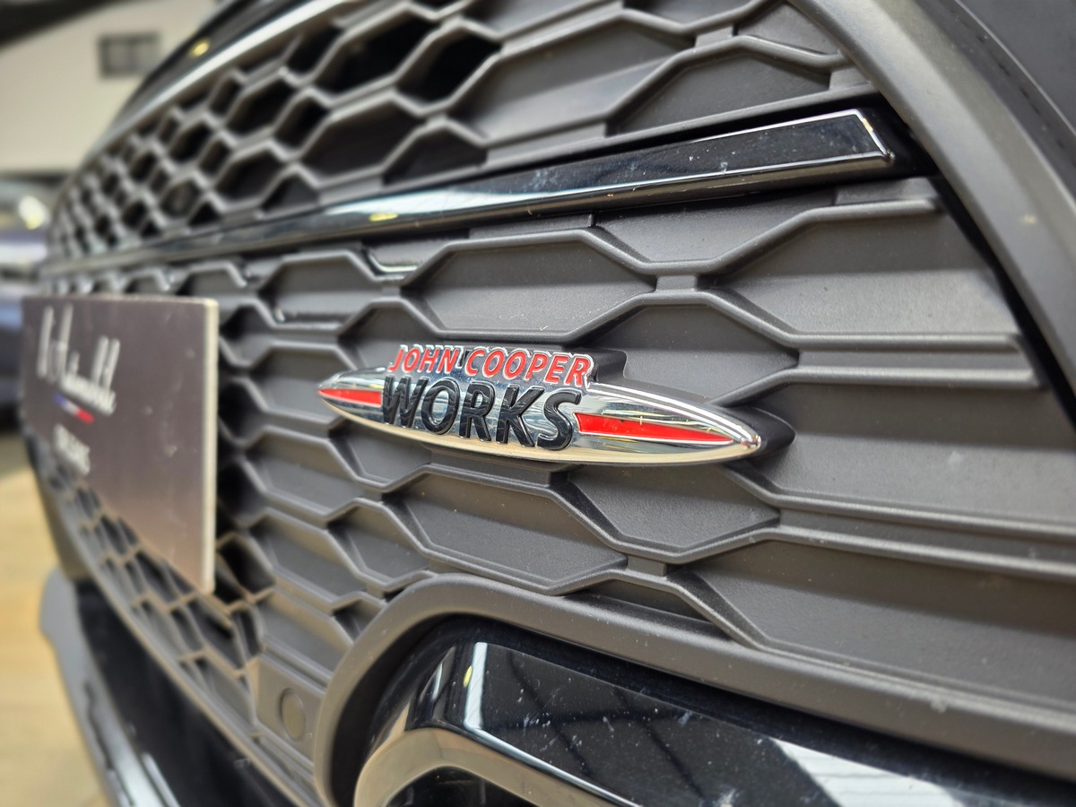 Mini Mini JCW III JOHN COOPER WORKS 1to6 EDITION // EDITION LIMITEE 999 EXEMPLAIRES MONDE