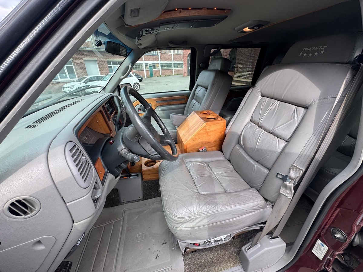 Chevrolet Suburban STARCRAFT 1500 5.7 V8 250cv 7 places