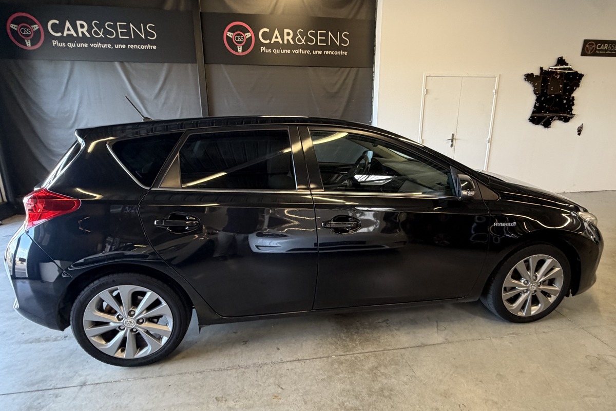 Toyota Auris II HYBRIDE 136H STYLE - 1ére main / Entretien 100% Toyota / Toit Panoramique